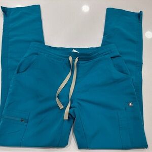 Figs yolo pants . XS